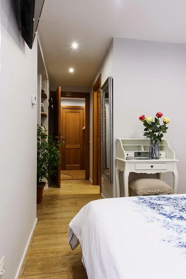 Lora Center Room Como Italy