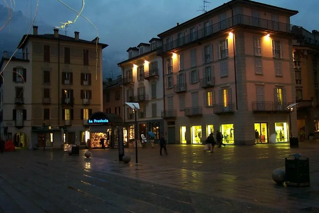Guest house Lora Center Room Como Italy